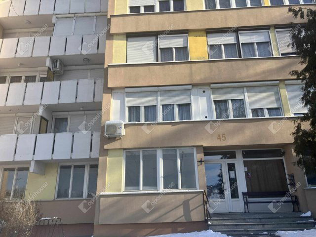 Eladó téglalakás, Zalaegerszegen 37.5 M Ft, 2 szobás