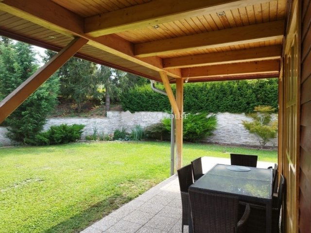 Eladó családi ház, Gombán 167 M Ft, 7 szobás