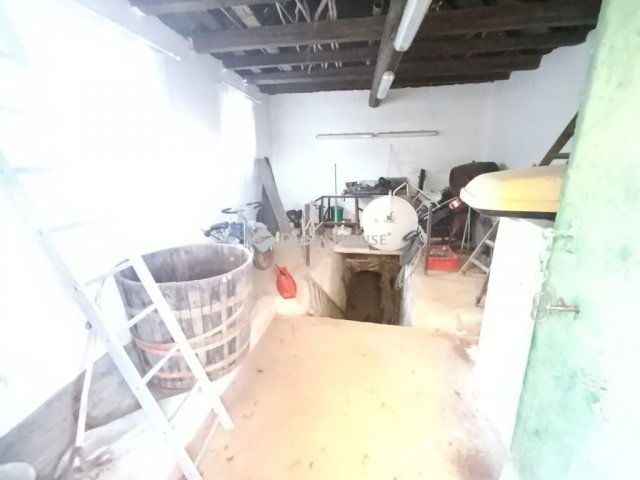 Eladó nyaraló, Báron 4.9 M Ft, 1 szobás / költözzbe.hu