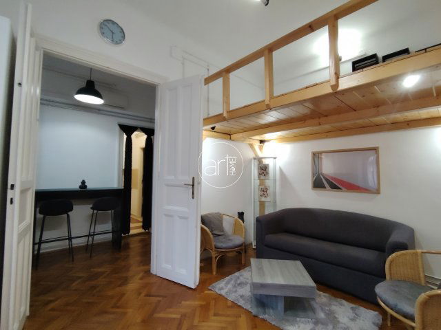 Kiadó téglalakás, albérlet, Szegeden, Dugonics utcában