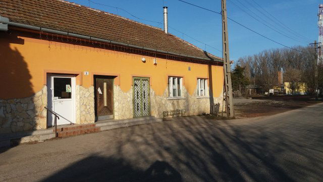 Eladó üzlethelyiség, Kőteleken, Szabadság úton 6.5 M Ft