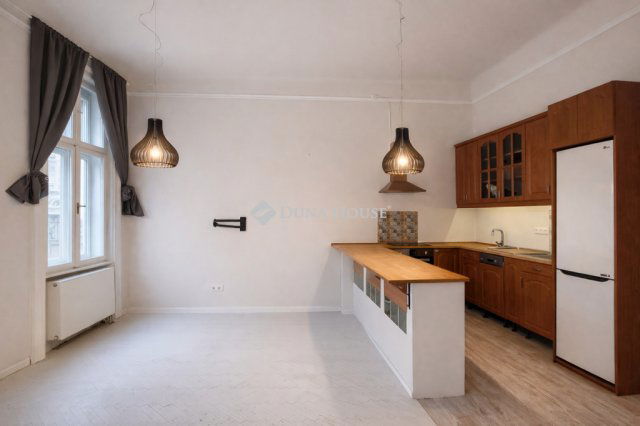 Eladó téglalakás, Budapesten, VII. kerületben 84.5 M Ft