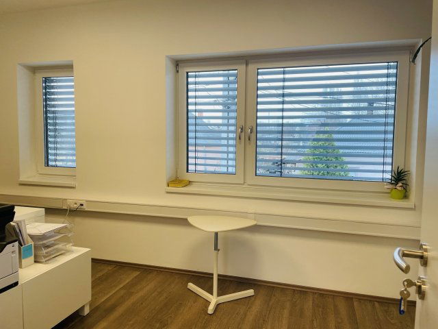 Kiadó iroda, Győrött, Szent Imre úton 230 E Ft / hó