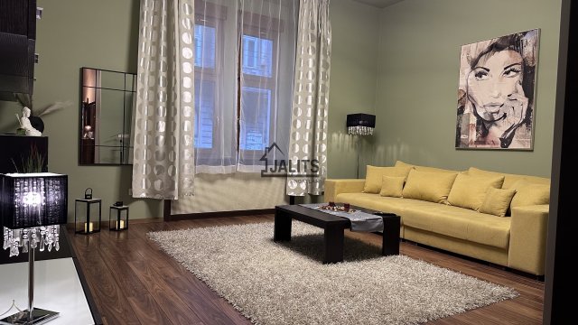 Kiadó téglalakás, albérlet, VI. kerületben, Izabella utcában