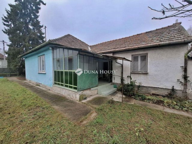 Eladó családi ház, Őrbottyánban 48.7 M Ft, 3 szobás