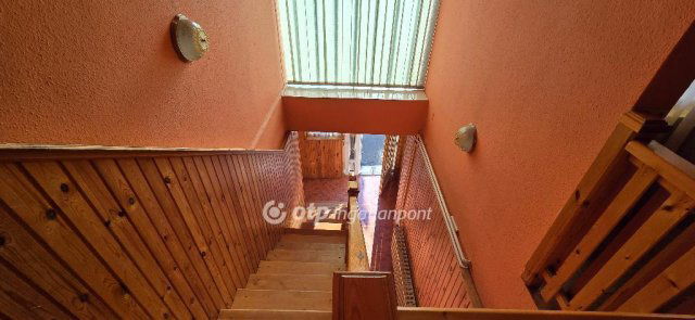 Eladó családi ház, Hajdúnánáson 59.9 M Ft, 6 szobás