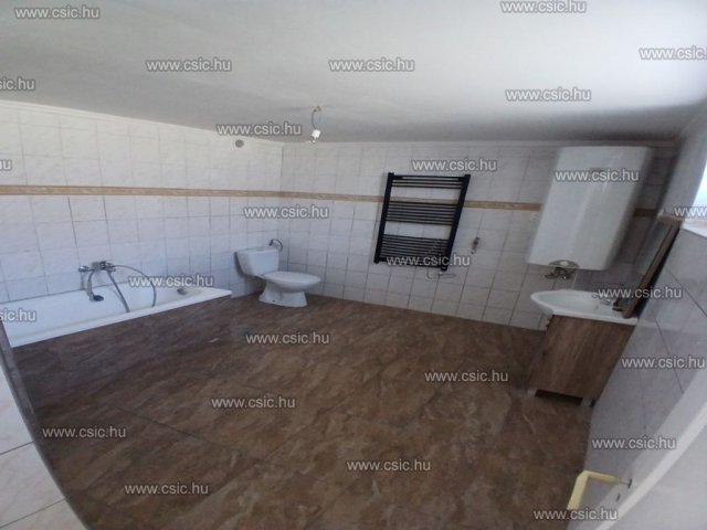 Eladó családi ház, Örkényen 45 M Ft, 3 szobás