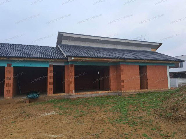 Eladó ikerház, Nyíregyházán 94.9 M Ft, 4 szobás