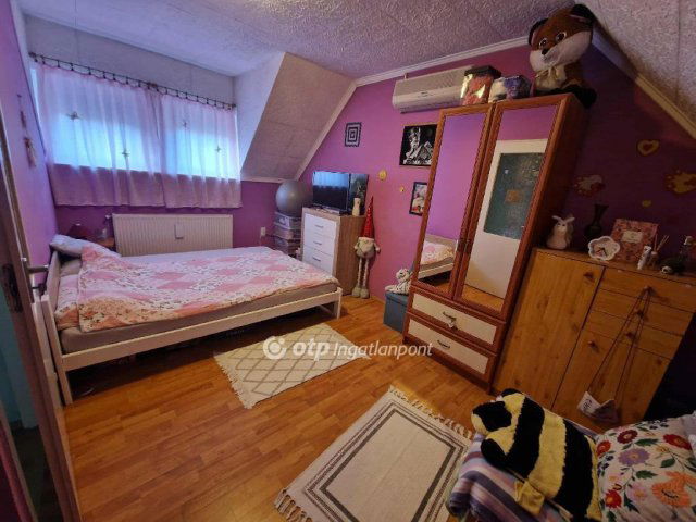 Eladó családi ház, Gyálon 169 M Ft, 5+3 szobás