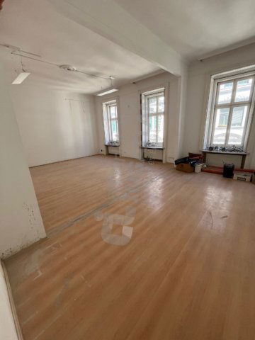 Kiadó téglalakás, albérlet, Budapesten, V. kerületben, 5 szobás