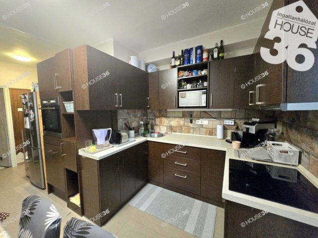 Eladó téglalakás, Kecskeméten 54 M Ft, 2 szobás