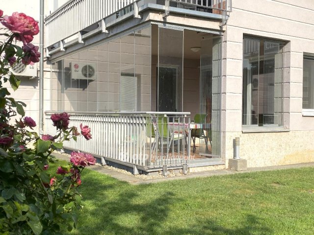 Eladó téglalakás, Siófokon 125 M Ft, 3 szobás