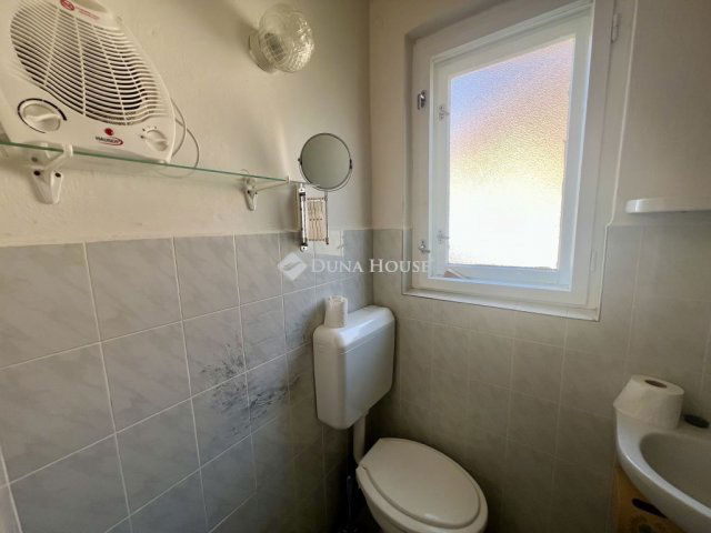 Eladó családi ház, Cserszegtomajon 47 M Ft, 2 szobás