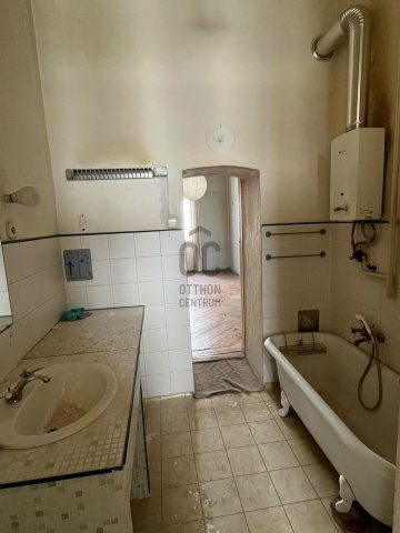 Eladó téglalakás, Budapesten, I. kerületben 149.9 M Ft, 3 szobás