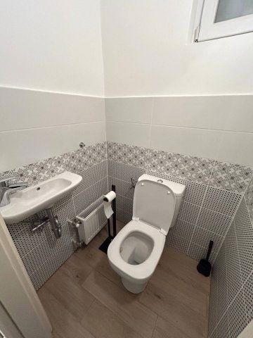 Kiadó iroda, Budapesten, V. kerületben 300 E Ft / hó, 2 szobás