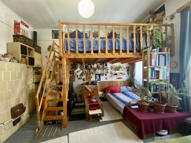 Eladó téglalakás, Budapesten, VII. kerületben 85 M Ft