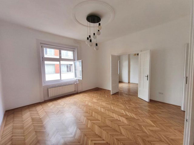 Eladó téglalakás, Budapesten, VI. kerületben 127.5 M Ft