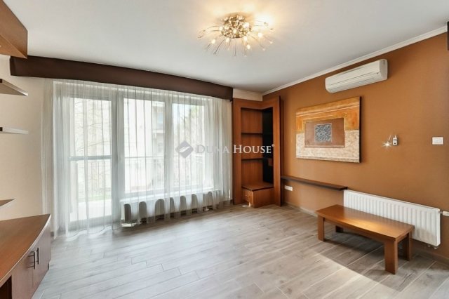 Eladó téglalakás, Kecskeméten 88 M Ft, 3 szobás