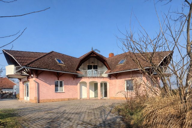 Eladó családi ház, Lengyeltótiban 59.9 M Ft, 5 szobás