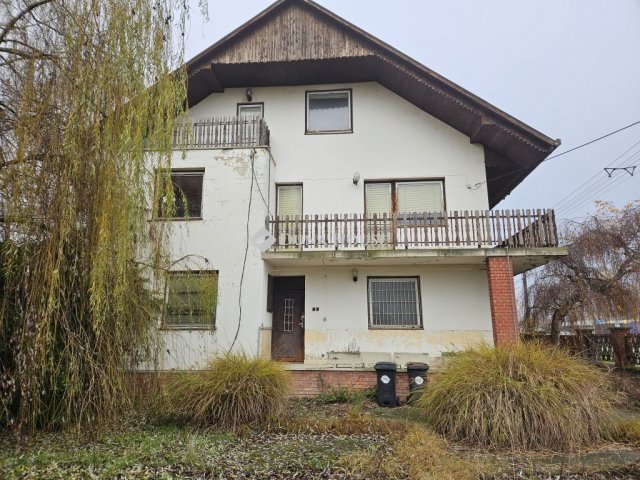 Eladó családi ház, Abdaon, Bécsi utcában 90 M Ft, 6 szobás