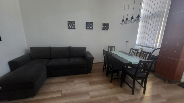 Kiadó téglalakás, albérlet, Egerben 170 E Ft / hó, 2 szobás