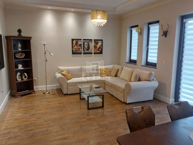 Eladó téglalakás, Keszthelyen 98 M Ft, 2 szobás