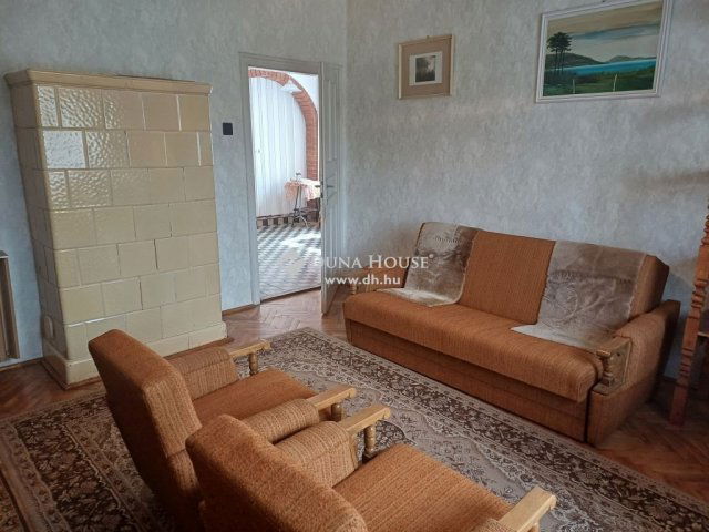 Eladó családi ház, Tapolcán 49 M Ft, 3 szobás
