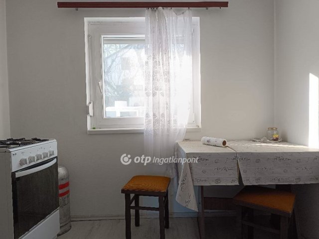 Eladó családi ház, Solymáron 80 M Ft, 1+1 szobás