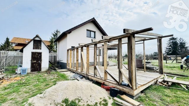 Eladó családi ház, Kecskeméten 29.9 M Ft, 2 szobás