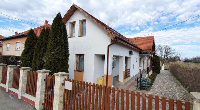 Eladó hotel, Sárospatakon 149 M Ft, 7 szobás