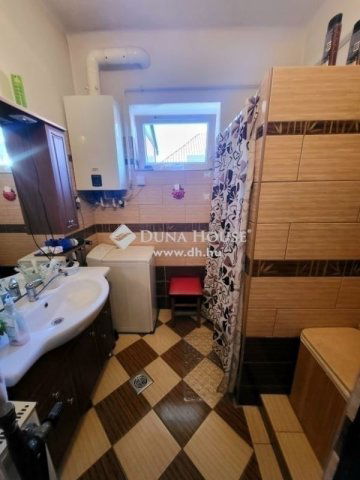 Eladó téglalakás, Kistarcsán 76 M Ft, 3 szobás