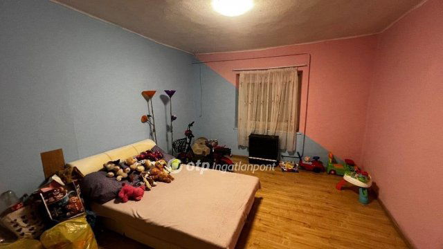 Eladó családi ház, Szihalmon 28 M Ft, 3 szobás