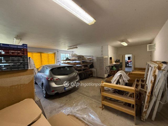 Eladó családi ház, Nyíregyházán 98 M Ft, 2 szobás