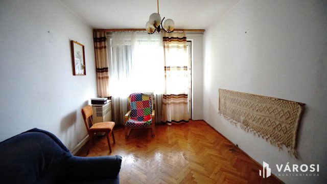 Eladó családi ház, Ajkán 69 M Ft, 5+1 szobás