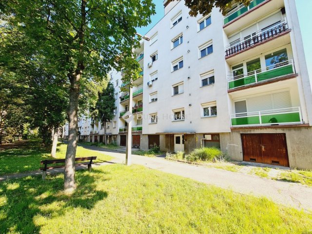 Kiadó panellakás, albérlet, Békéscsabán, Lencsési úton