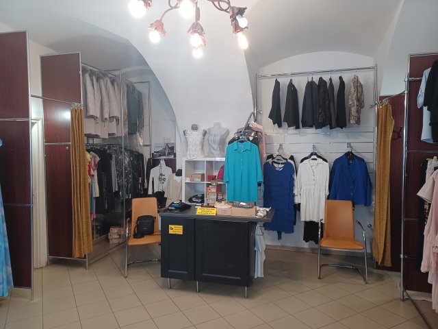 Eladó üzlethelyiség, Győrött 5.9 M Ft, 2 szobás