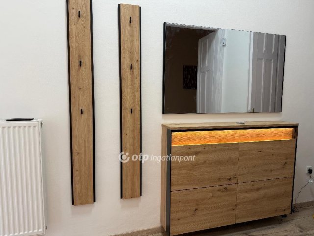 Eladó téglalakás, Budapesten, XIV. kerületben 130 M Ft, 3 szobás