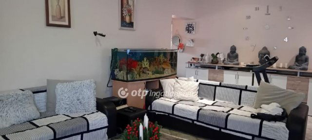 Eladó családi ház, Sárszentmihályon 155 M Ft, 5+1 szobás