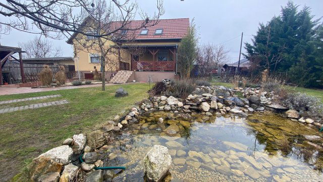 Eladó családi ház, Szigethalmon 104 M Ft, 4+2 szobás