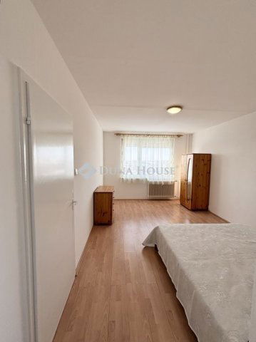 Eladó téglalakás, Debrecenben 75 M Ft, 3 szobás