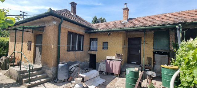 Eladó családi ház, Érden 49 M Ft, 2 szobás