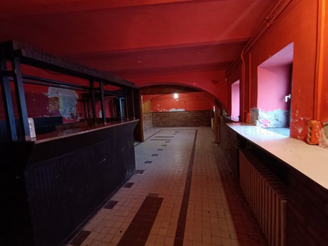 Kiadó ipari ingatlan, Szegeden, Gólya utcában 85 E Ft / hó