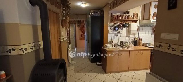 Eladó családi ház, Velencén 98 M Ft / költözzbe.hu