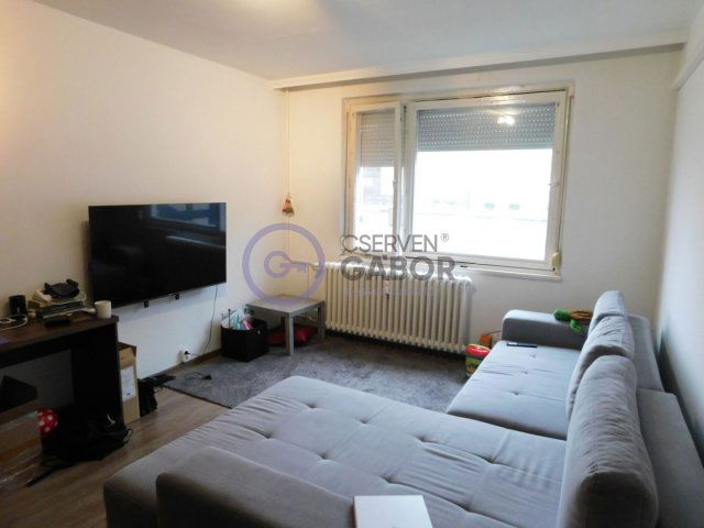 Eladó panellakás, Debrecenben 48.5 M Ft, 2 szobás