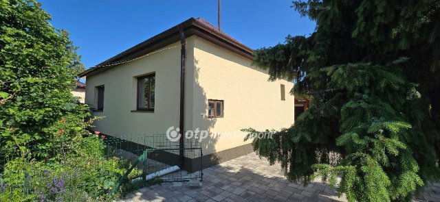 Eladó családi ház, Debrecenben 79 M Ft, 2 szobás