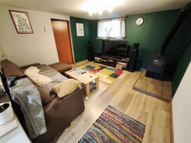 Eladó családi ház, Pécsett 52 M Ft, 2 szobás