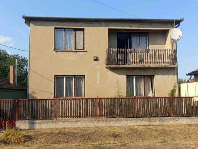 Eladó családi ház, Szajolon 28.9 M Ft, 3+1 szobás