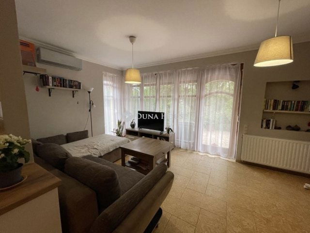 Eladó családi ház, Helvécián 89.9 M Ft, 4 szobás