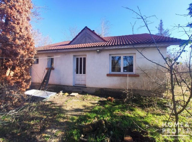 Eladó családi ház, Ópusztaszeren 17 M Ft, 2 szobás