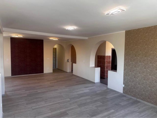 Eladó családi ház, Tiszavasváriban 63.99 M Ft, 4 szobás